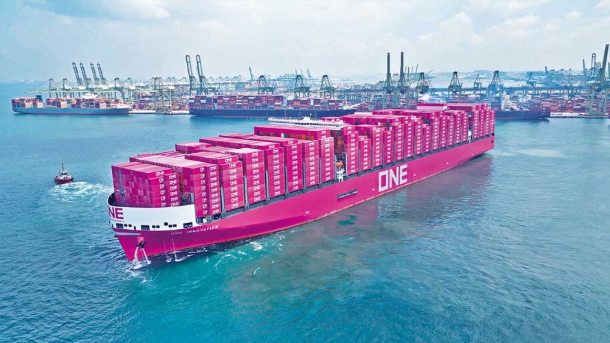 kapal kargo ultra modern